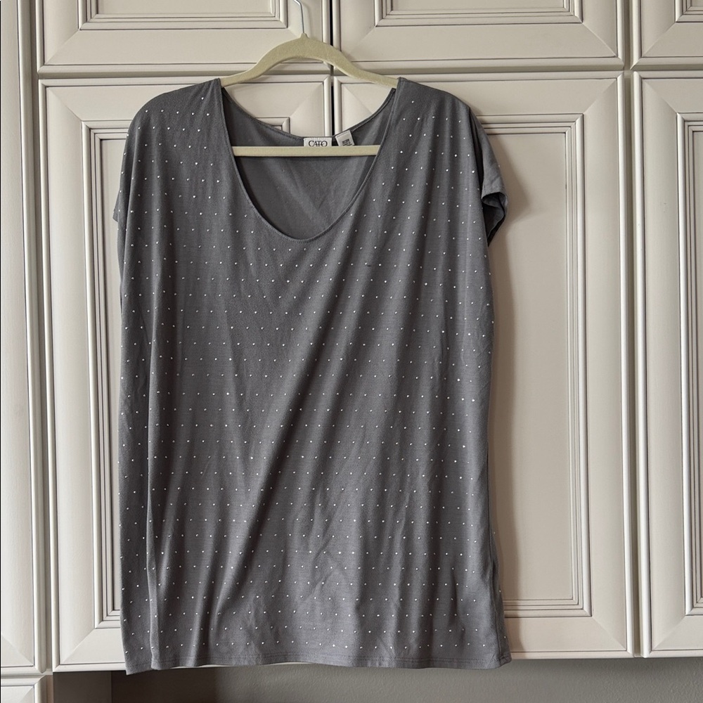 Cato Gray Short Sleeve Scoop Neck Tee with Silver Dot Accents